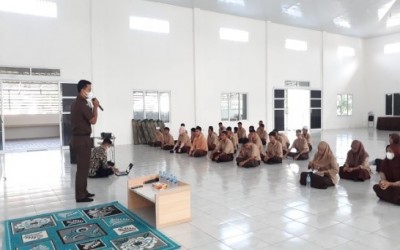 JAKSA MASUK SEKOLAH : MA AL MUHAJIRIN KOBA