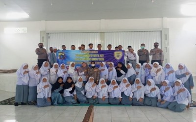 SOSIALISASI PENDFTARAN POLRI DI PONPES AL MUHAJIRIN KOBA
